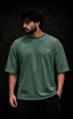 Black oversized streetwear t-shirt with Discipline Over Motivation print -
Elitewear X